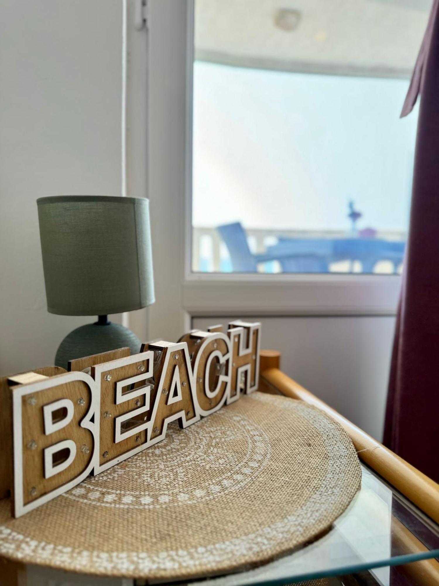 Pine&Sea Beach Retreat Свети Стефан Екстериор снимка